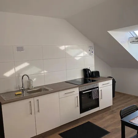 Zimmervermietung Loesken בית אירוח *